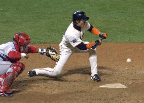 Shinjo makes 2nd World Series appearance, hitless in SF win